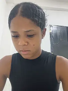 LIA PARKERR online show from April 2026 10:25:02 PM