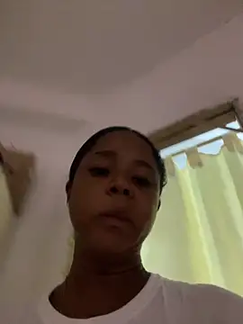 LIA PARKERR online show from April 2026 12:39:01 AM