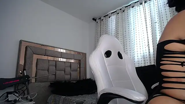 miafuegolatino online show from February 2026 09:47:02 PM