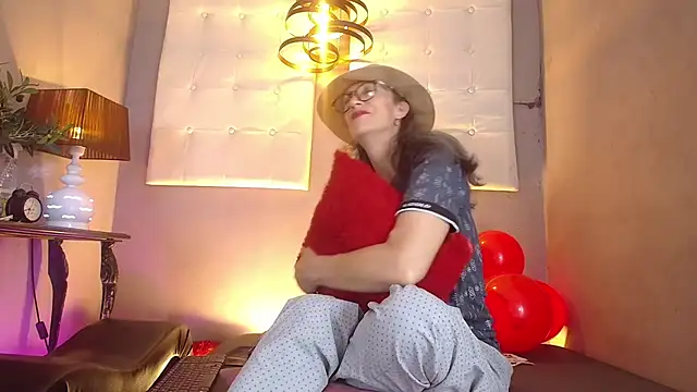 laurasofia45 online show from March 2026 01:12:01 AM