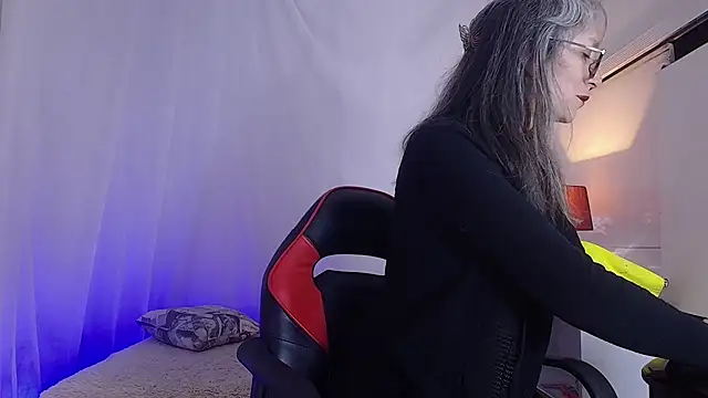 laurasofia45 online show from March 2026 04:13:01 AM