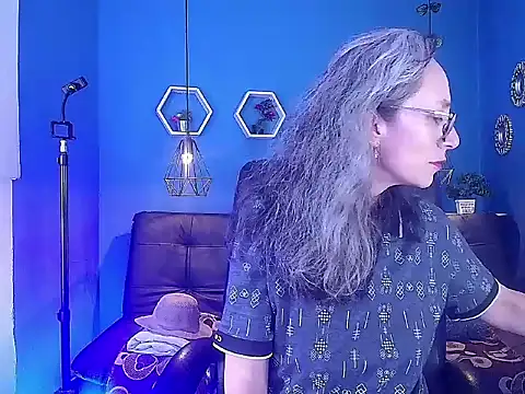 Snapshot of laurasofia45 chatting on February 2026 03:48:01 AM laurasofia45 online show from February 2026 03:48:01 AM