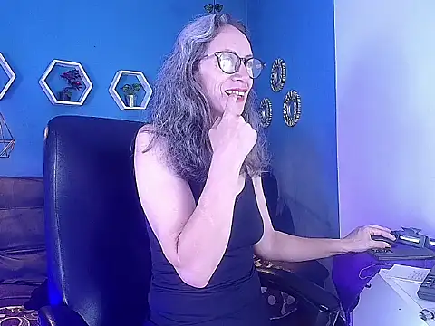 Snapshot of laurasofia45 chatting on February 2026 03:53:02 PM laurasofia45 online show from February 2026 03:53:02 PM