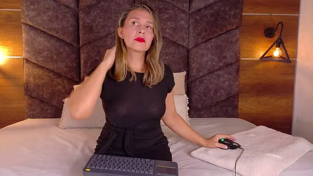 Snapshot of THALIAGRAY__ chatting on February 2026 02:55:02 AM THALIAGRAY online show from February 2026 02:55:02 AM