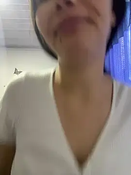 Tammy8 online show from April 2026 02:42:02 PM