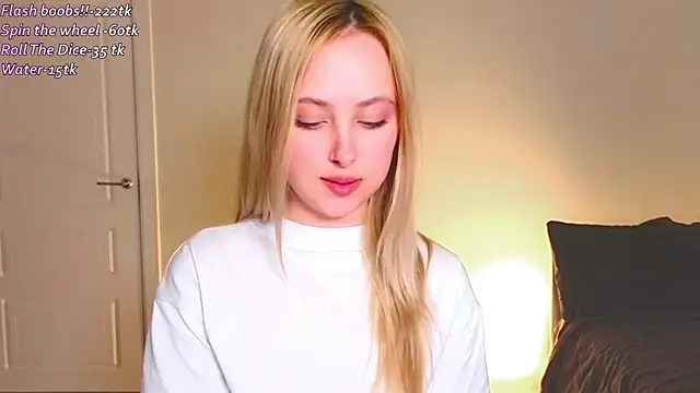 Snapshot of xloex chatting on February 2026 12:32:01 PM xloex online show from February 2026 12:32:01 PM