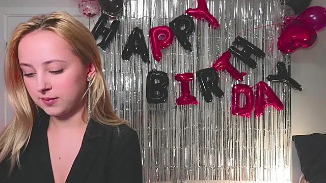 Snapshot of xloex chatting on February 2026 07:02:01 PM xloex online show from February 2026 07:02:01 PM