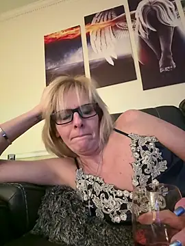 Snapshot of FireAfterDark chatting on February 2026 07:11:02 AM FireAfterDark online show from February 2026 07:11:02 AM