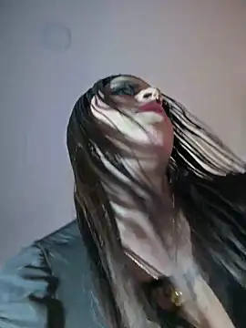 Snapshot of Saray-Kaia chatting on April 2026 11:00:02 PM Saray-Kaia online show from April 2026 11:00:02 PM