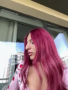 Snapshot of CrystalRedd chatting on July 2026 06:42:01 AM CrystalRedd online show from July 2026 06:42:01 AM