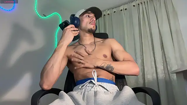 rafael stone11 online show from April 2026 02:06:01 AM