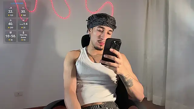 Snapshot of rafael_stone11 chatting on February 2026 01:23:01 AM rafael stone11 online show from February 2026 01:23:01 AM