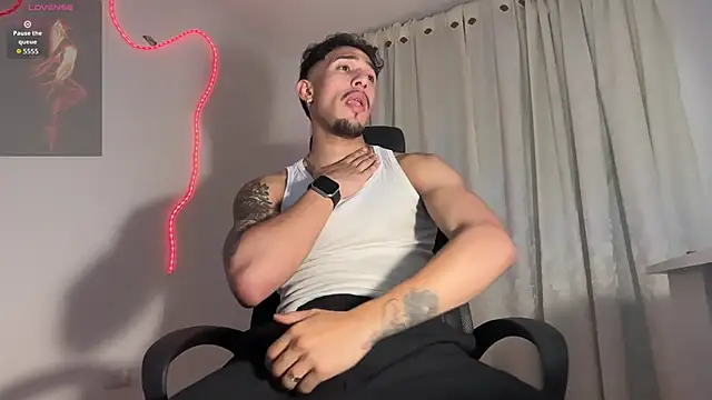 rafael stone11 online show from April 2026 12:23:01 AM