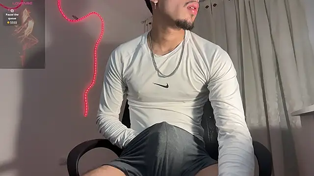 rafael stone11 online show from April 2026 01:42:01 AM