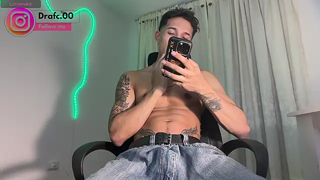 rafael stone11 online show from May 2026 01:15:02 AM