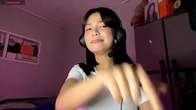 ConstancePorrini online show from February 2026 03:28:01 PM