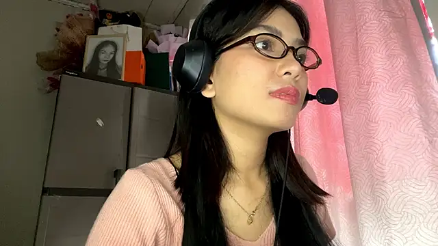 ConstancePorrini online show from February 2026 05:48:02 AM