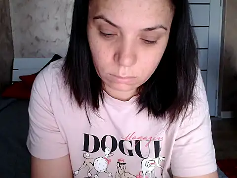 LorraGrey online show from May 2026 04:07:01 AM