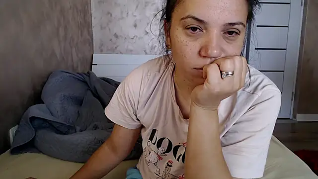 Snapshot of LorraGrey chatting on July 2026 03:24:01 AM LorraGrey online show from July 2026 03:24:01 AM