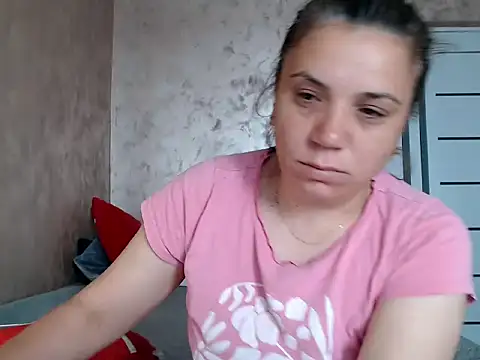 Snapshot of LorraGrey chatting on June 2026 04:17:01 AM LorraGrey online show from June 2026 04:17:01 AM