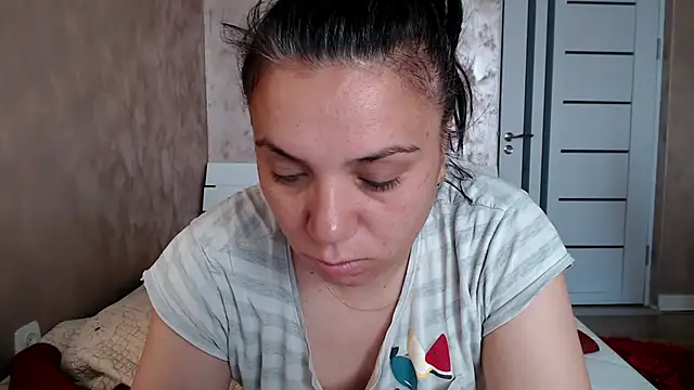 Snapshot of LorraGrey chatting on July 2026 03:46:02 AM LorraGrey online show from July 2026 03:46:02 AM