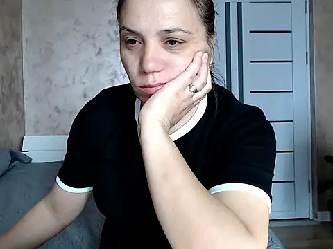 LorraGrey online show from April 2026 05:36:02 AM