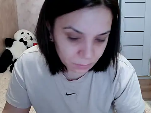 LorraGrey online show from February 2026 07:05:01 AM