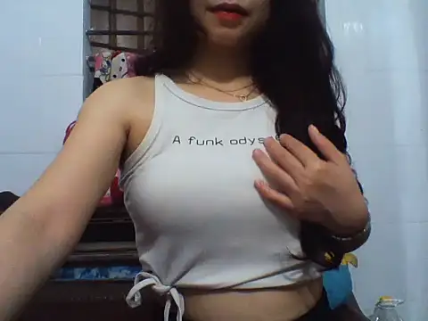 NinaKey online show from March 2026 03:13:02 PM