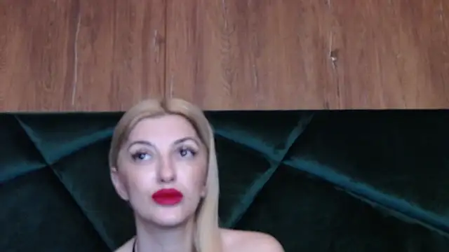 LannaQuinn online show from March 2026 04:04:02 AM