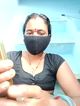 Raamdevi158 online show from February 2026 06:57:02 AM