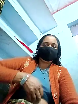 Raamdevi158 online show from February 2026 03:45:01 PM