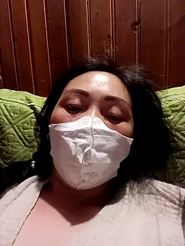 hot-luna- online show from April 2026 07:44:02 PM