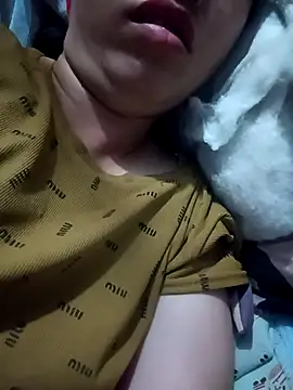 hot-luna- online show from April 2026 10:26:02 PM