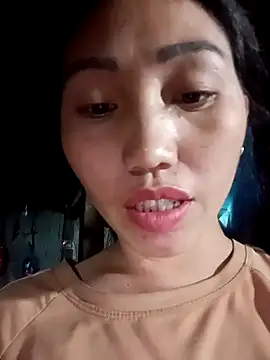 hot-luna- online show from February 2026 01:11:01 PM