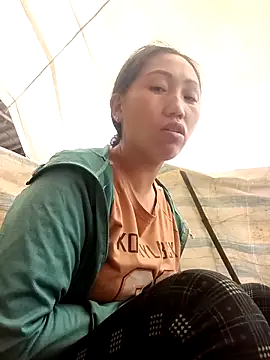 hot-luna- online show from February 2026 01:17:02 AM