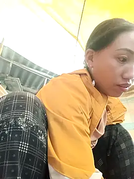 hot-luna- online show from March 2026 12:57:01 AM