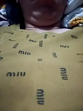 hot-luna- online show from March 2026 09:00:01 PM