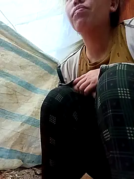 hot-luna- online show from February 2026 10:45:02 AM