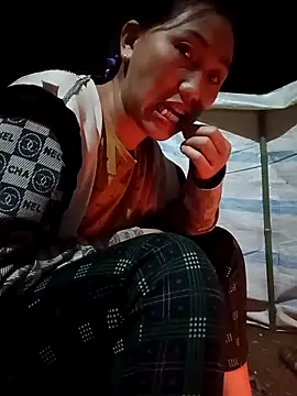 hot-luna- online show from February 2026 11:40:01 AM