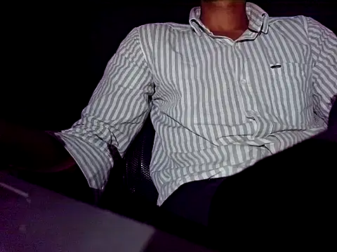 Indian-gentleman teen online show from April 2026 10:05:01 AM