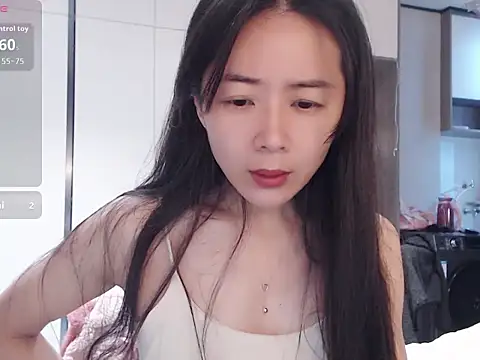 Snapshot of Tsuki-y chatting on February 2026 11:16:01 PM Tsuki-y online show from February 2026 11:16:01 PM