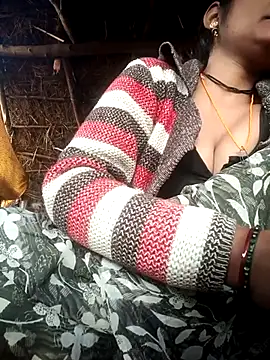 Snapshot of Hotty_raghni chatting on February 2026 03:04:02 AM Hotty raghni online show from February 2026 03:04:02 AM