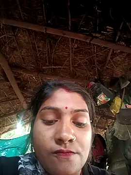 Snapshot of Hotty_raghni chatting on February 2026 02:33:01 AM Hotty raghni online show from February 2026 02:33:01 AM