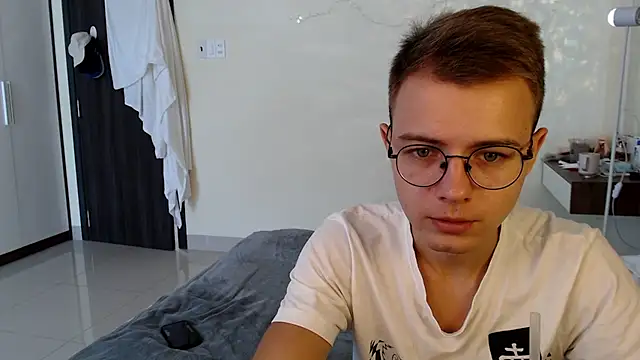 NikiKerryCum online show from July 2026 03:33:02 AM