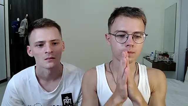 NikiKerryCum online show from April 2026 02:46:02 PM