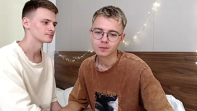 NikiKerryCum online show from March 2026 01:39:01 PM