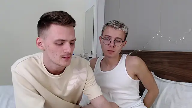 NikiKerryCum online show from February 2026 01:32:01 PM