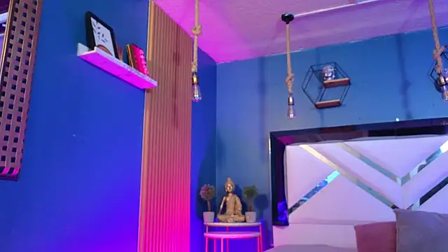 Ladyy brownn online show from April 2026 11:49:01 AM