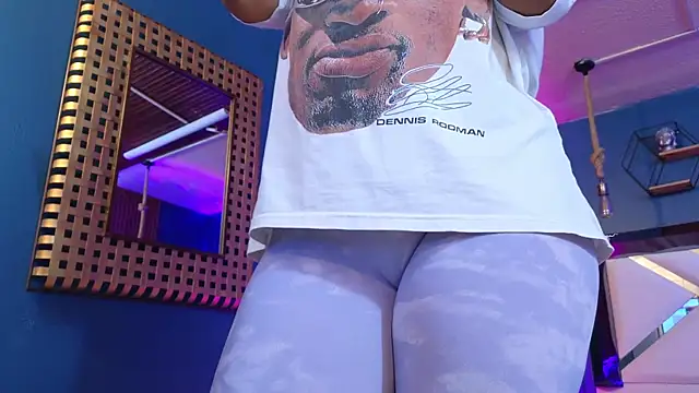 Ladyy brownn online show from April 2026 11:33:01 AM