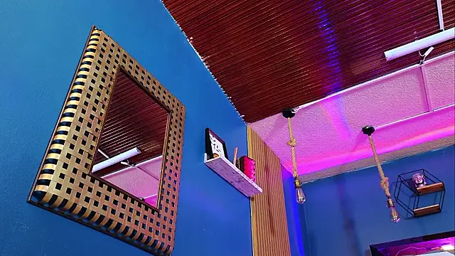 Snapshot of Ladyy_brownn chatting on February 2026 11:43:02 AM Ladyy brownn online show from February 2026 11:43:02 AM